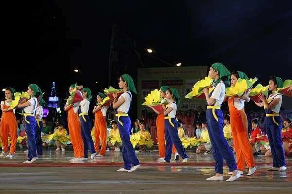 Khai mạc Fesitval Hoa Đ&agrave; Lạt 2015 