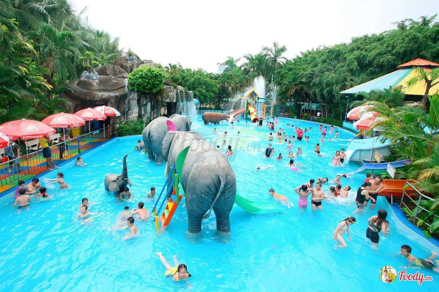 water park