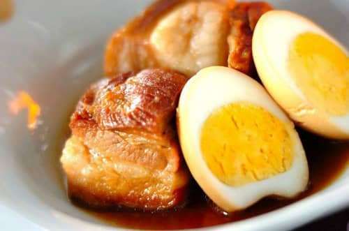 Những m&oacute;n ăn mang đậm vị Tết cả nước